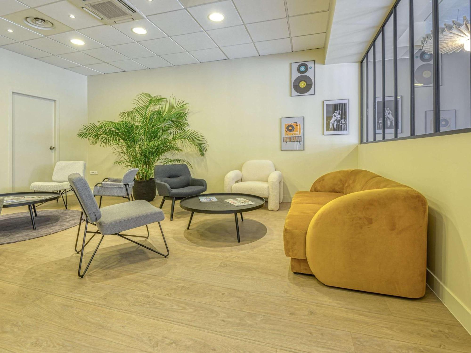 Ibis Cholet Hotel Екстериор снимка